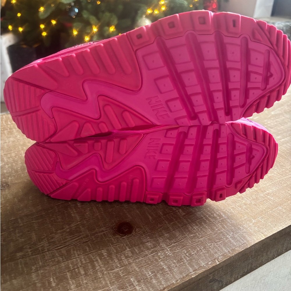 Nike Women's Athletic Shoes - Vibrant Pink - Picture 5 of 5